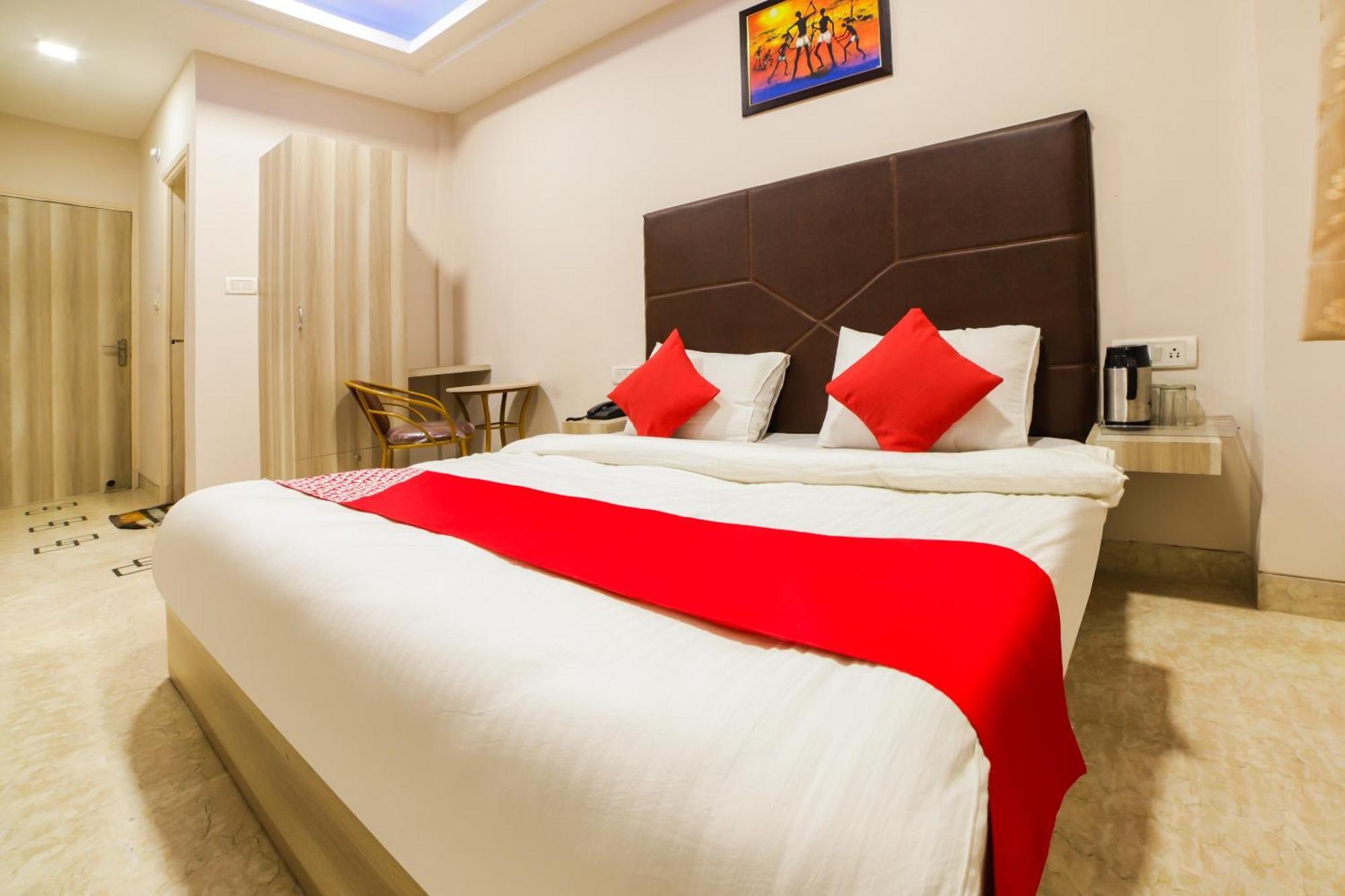Hotel Sterling Inn, 뉴델리 외부 사진